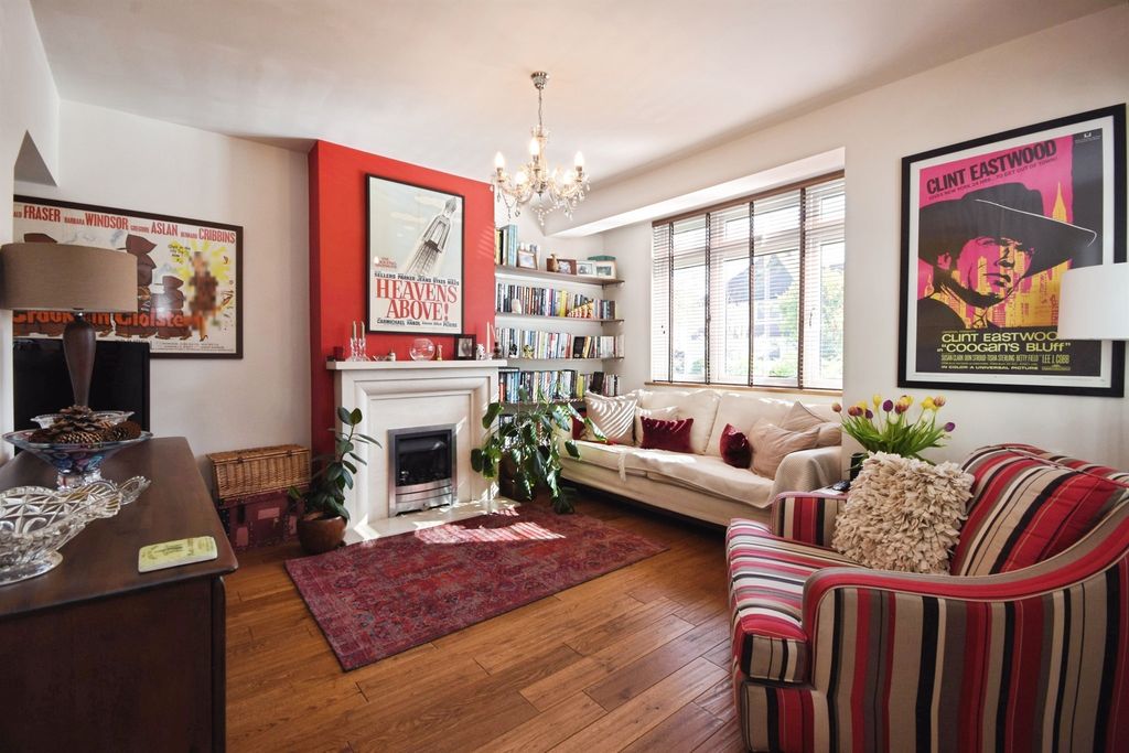 Property photo 3 of 20