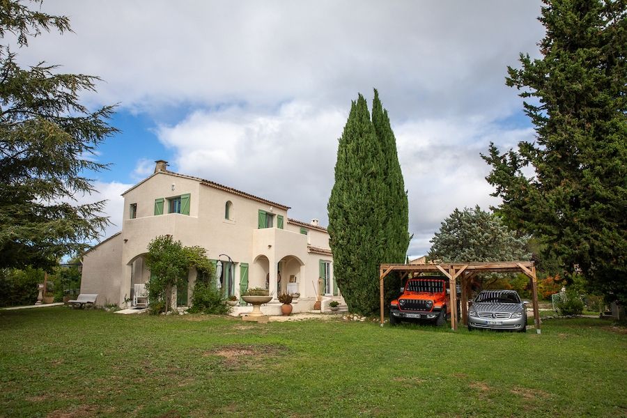 Property photo 2 of 18