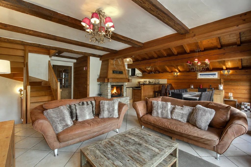 Property photo 1 of 17 France | Ste Foy Tarentaise | 5 Bedrooms | 5 Bathrooms | 185.5 Sqm | €1,837,500