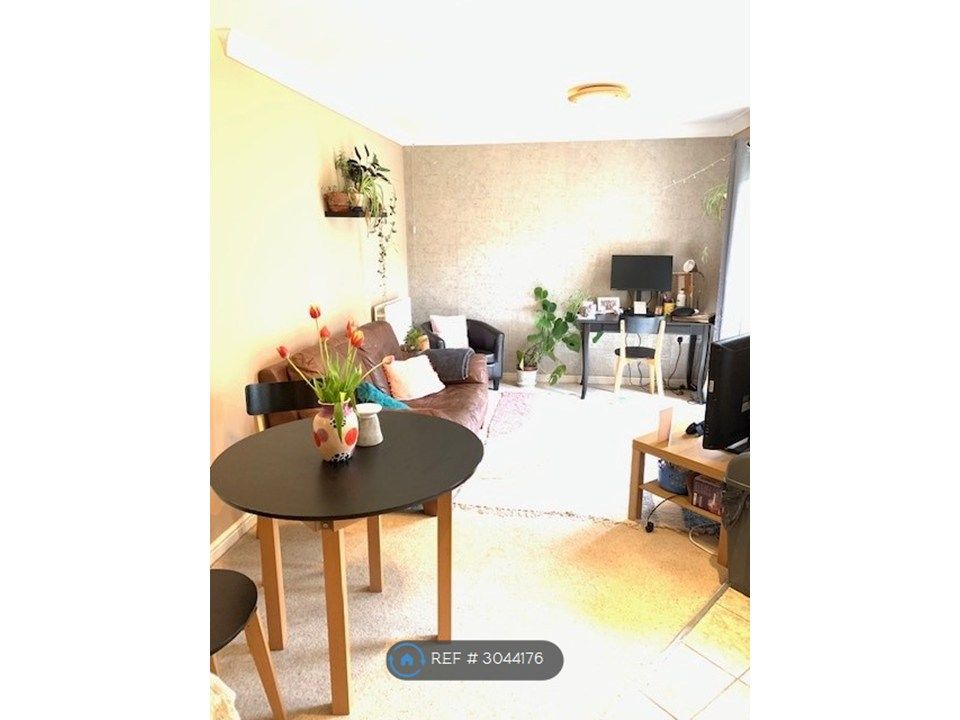 Property photo 2 of 12 Living And Dining Areas