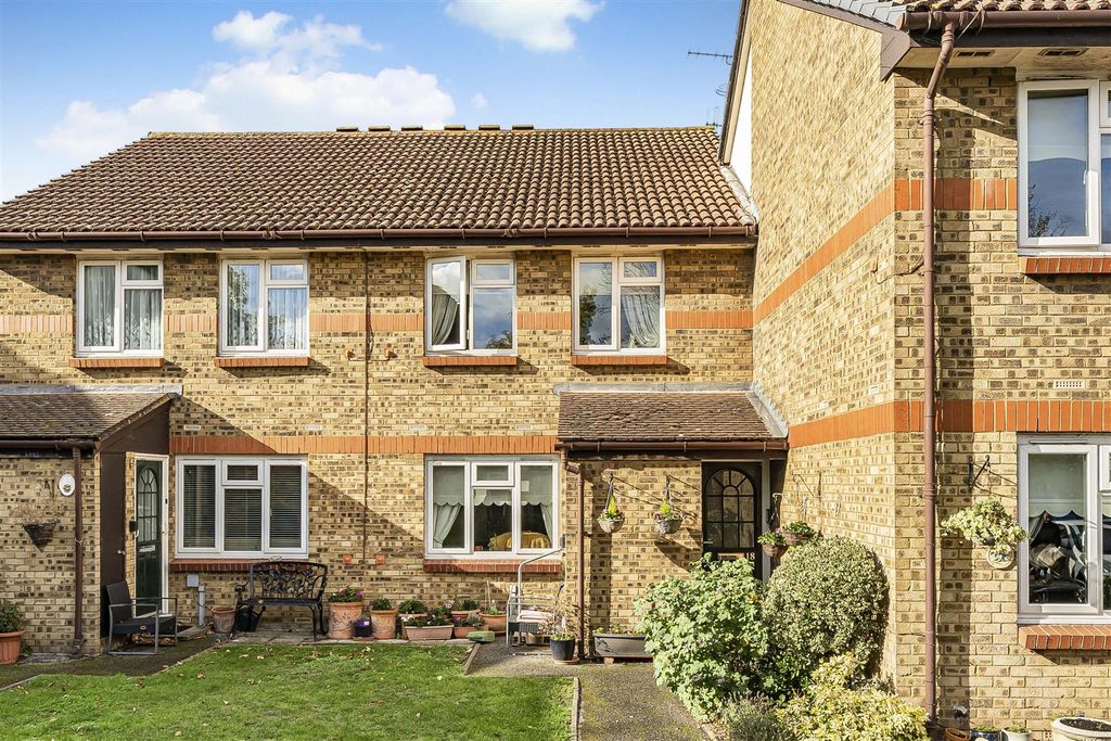 Property photo 1 of 17