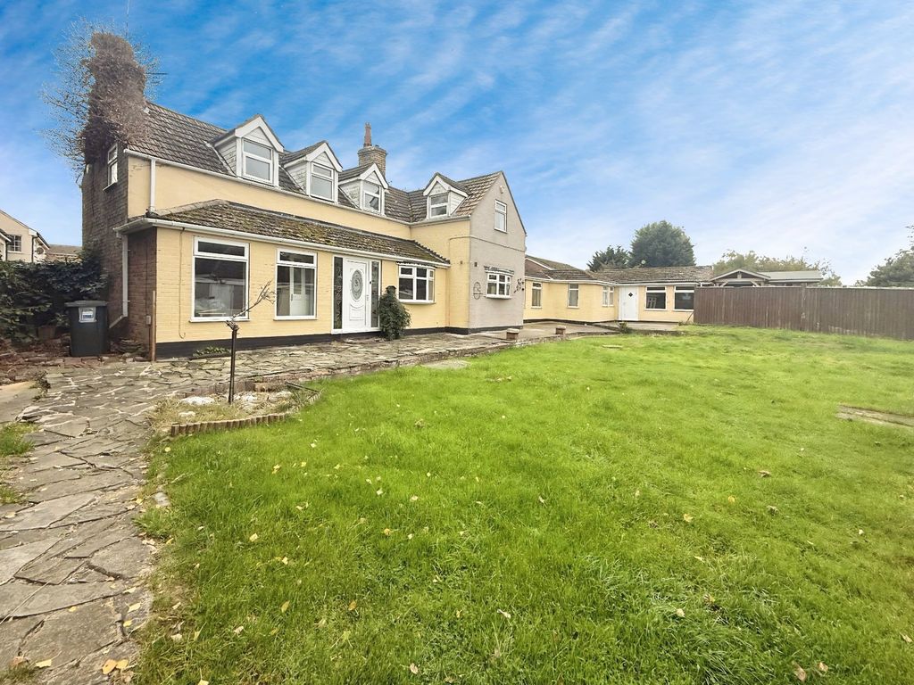 Property photo 1 of 21 Front Elevation