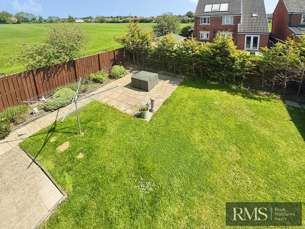 Property photo 2 of 14 Photo 15