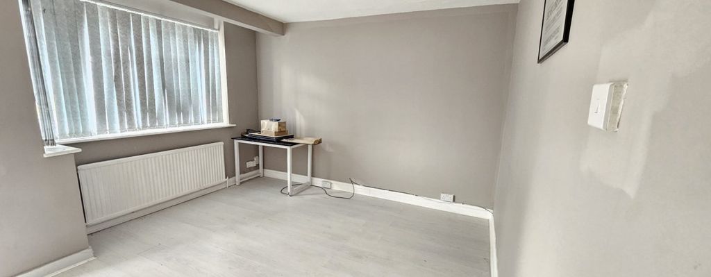 Property photo 1 of 10 09.22.26 (1)