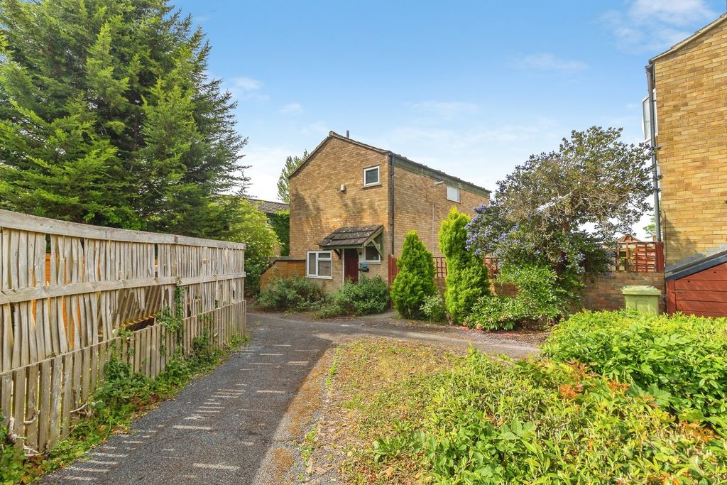 Property photo 3 of 17 Pbox-Img.Jpg