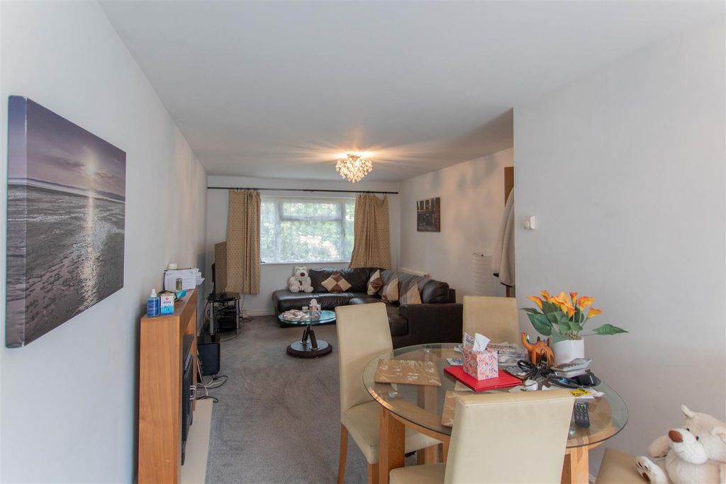 Property photo 3 of 10 Img_2170.Jpg