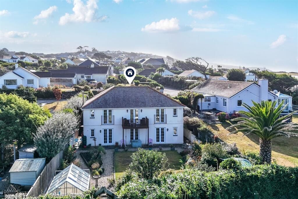 Property photo 1 of 32 4839330