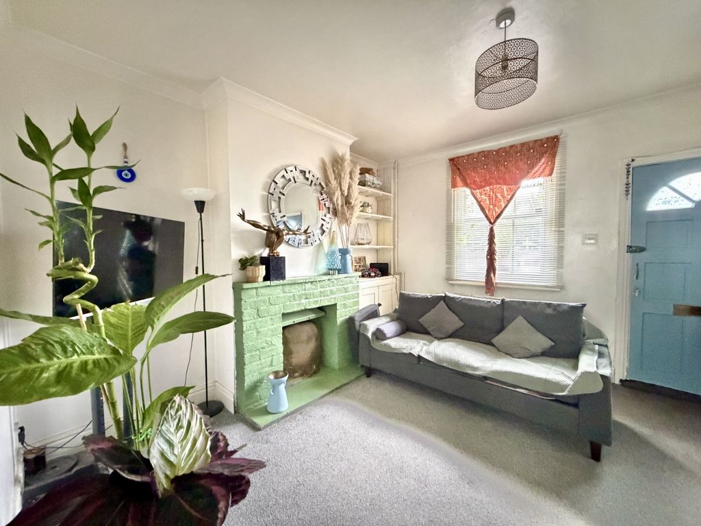 Property photo 2 of 10