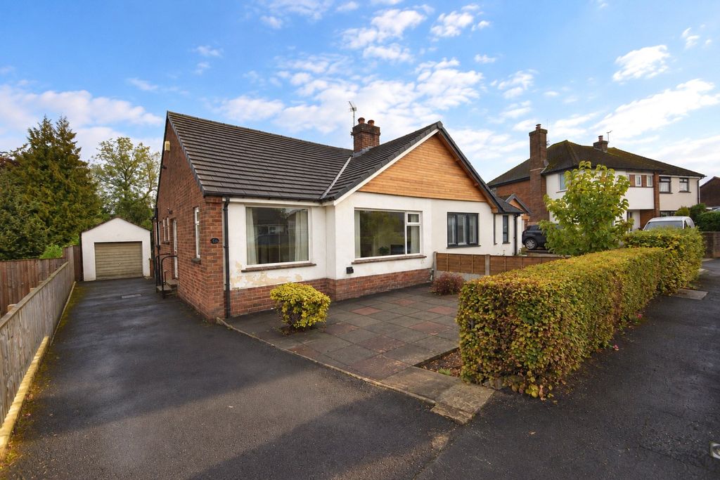 Property photo 1 of 15 External