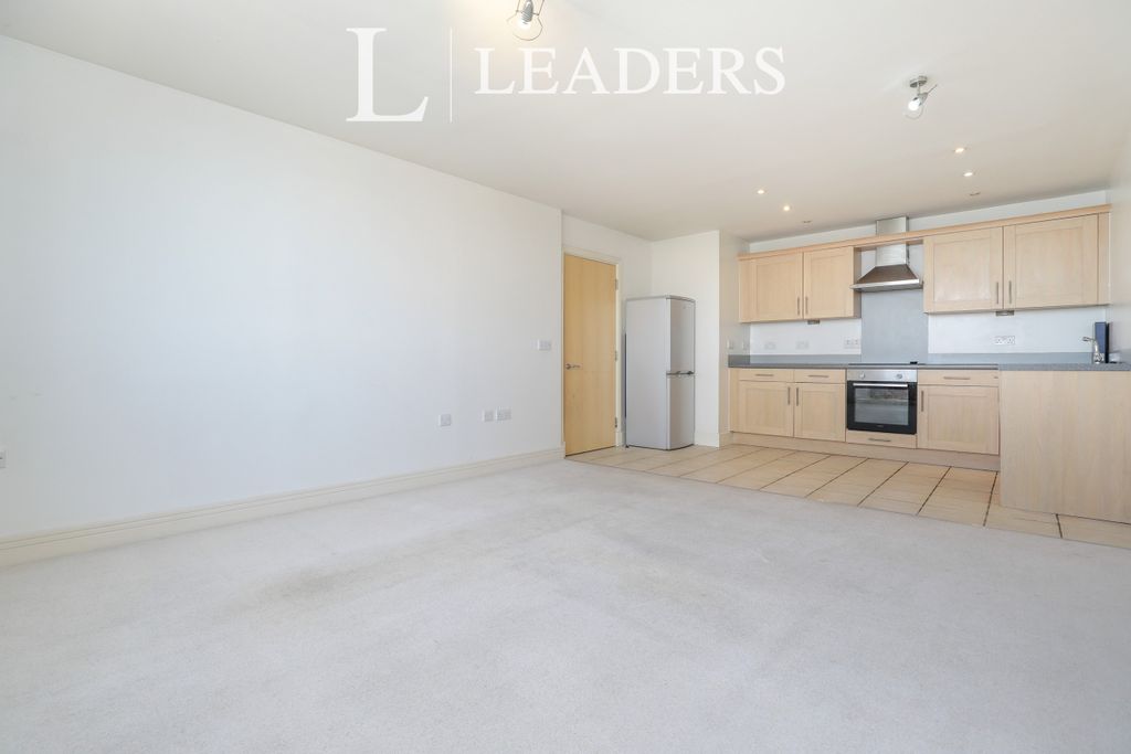 Property photo 3 of 10 6Cdf6582-200F-Ed11-B
