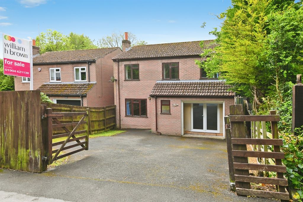 Property photo 3 of 21