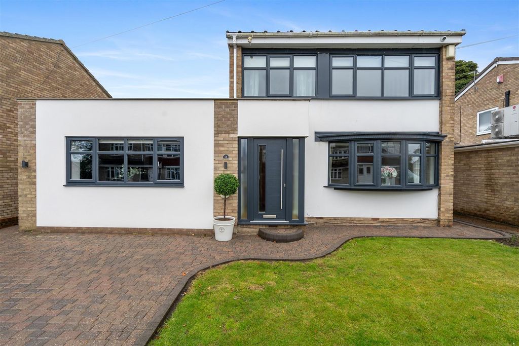 Property photo 1 of 30