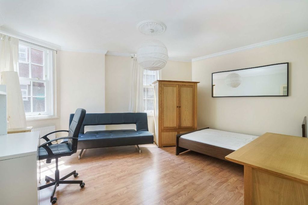 Property photo 2 of 5