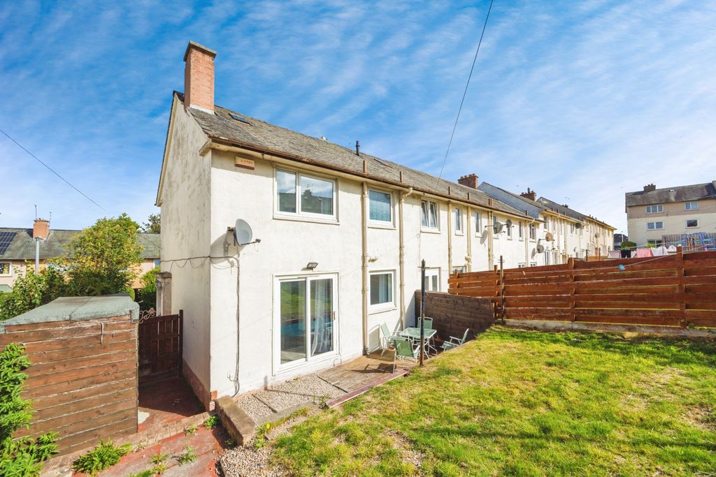 Property photo 2 of 19 2W8A1038