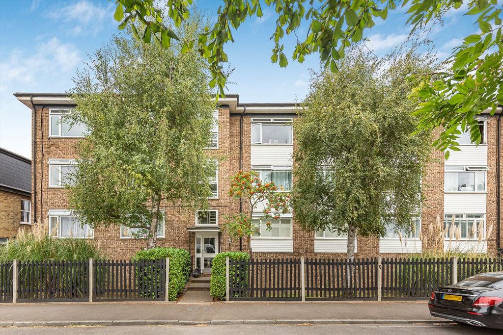 Property photo 1 of 5