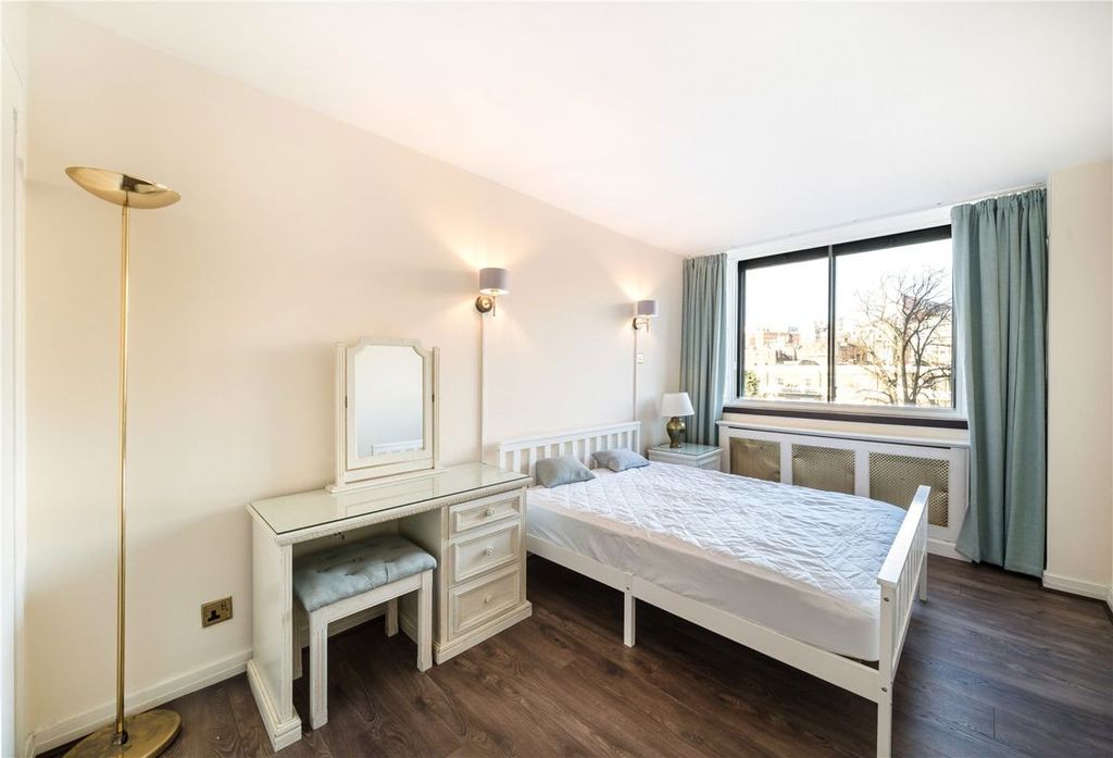 Property photo 3 of 6