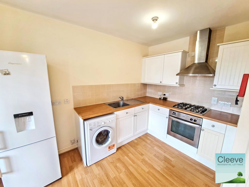 Property photo 2 of 8 1000167546