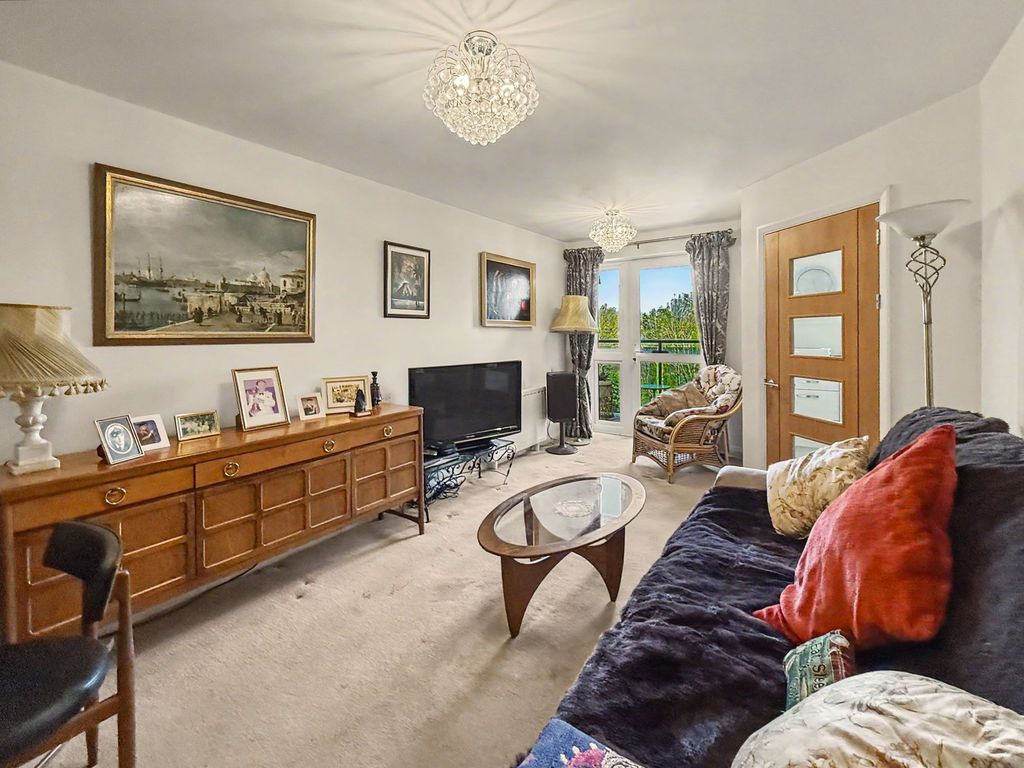 Property photo 3 of 16