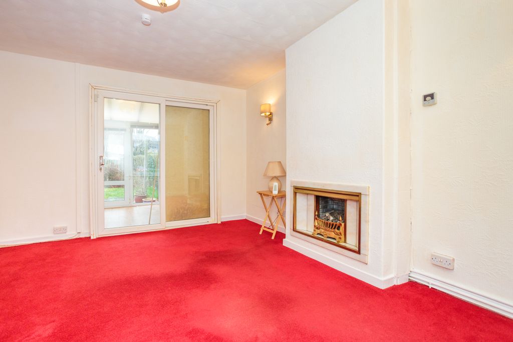 Property photo 2 of 35 Living Room