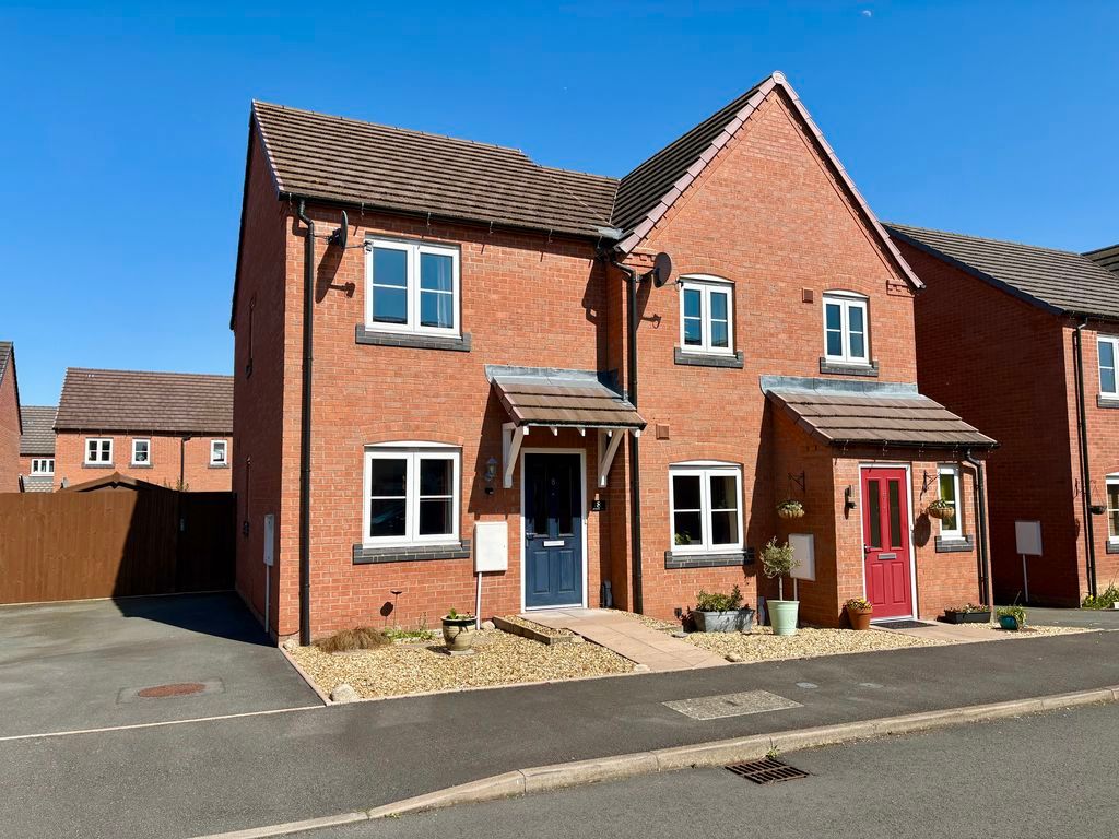 Property photo 1 of 12 Front