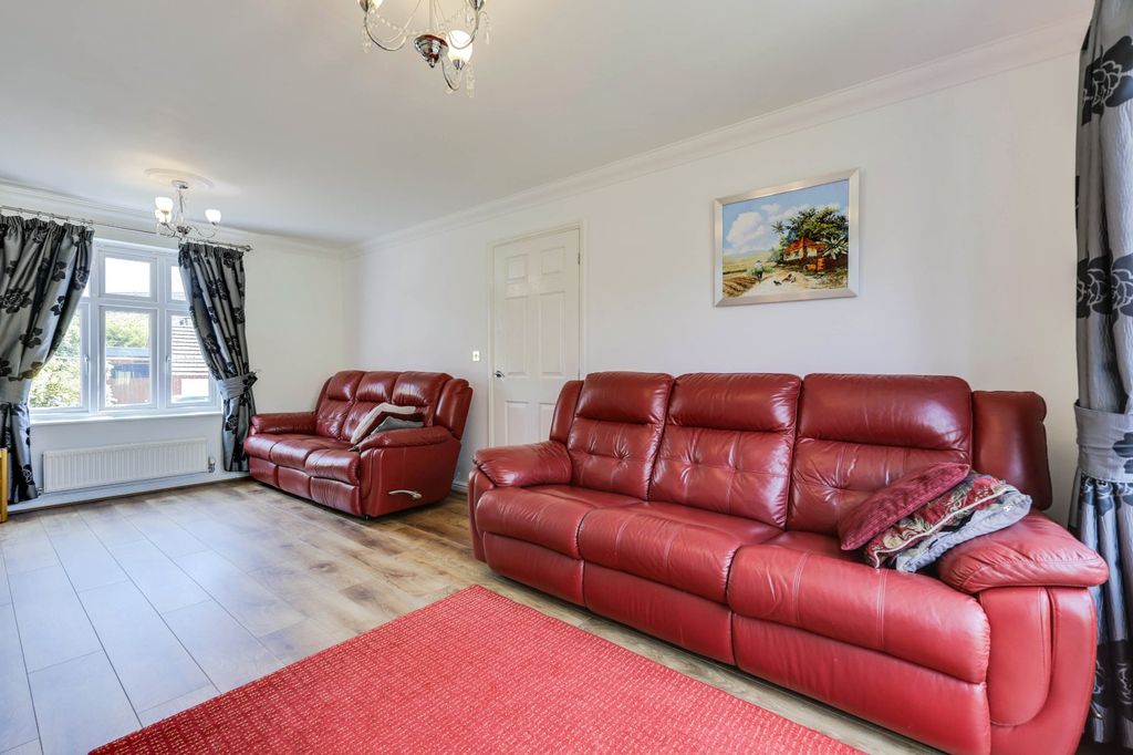 Property photo 3 of 24 Picture No. 26