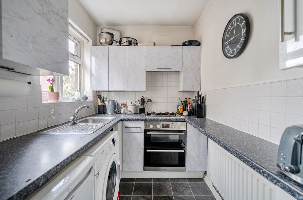 Property photo 3 of 20 Picture 3