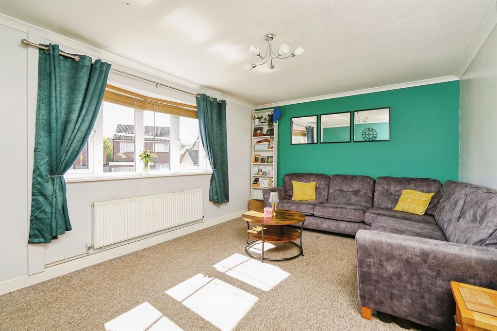Property photo 2 of 16
