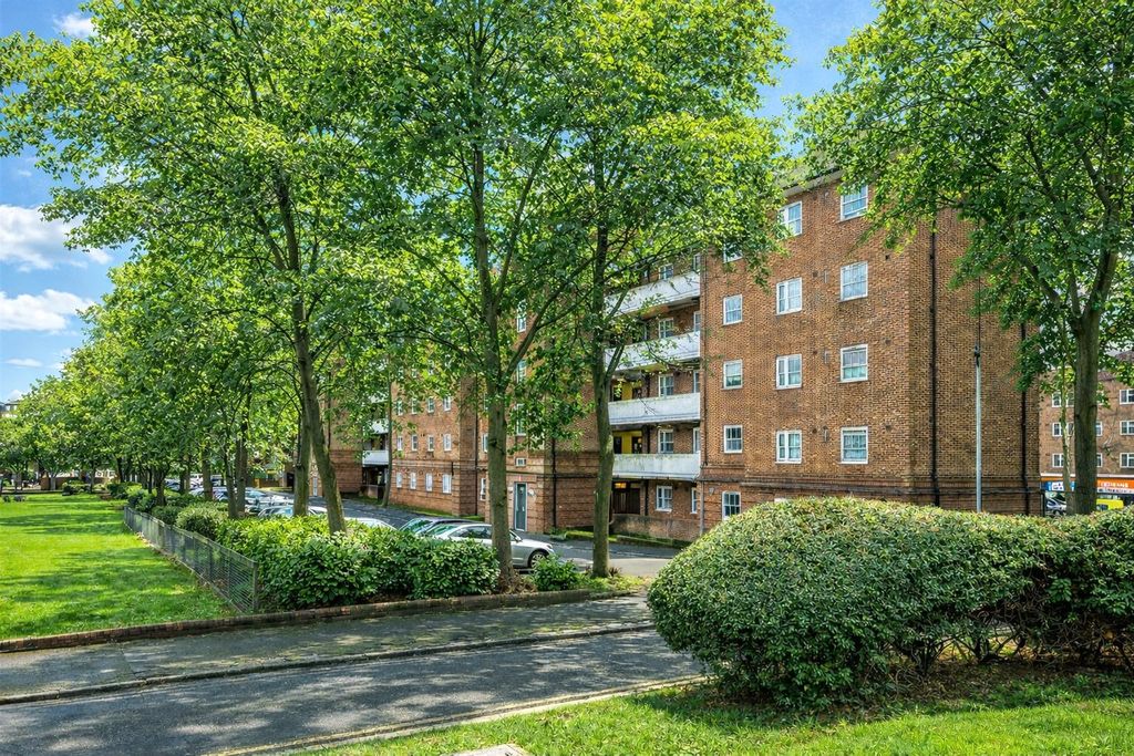 Property photo 3 of 9 Picture No. 46