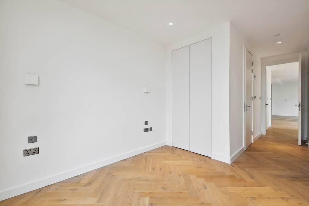 Property photo 2 of 11 Bedroom