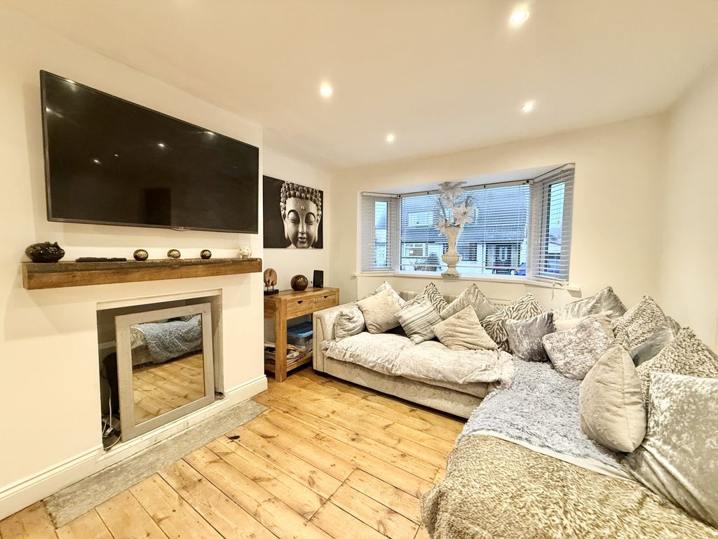 Property photo 3 of 11 Img_6553