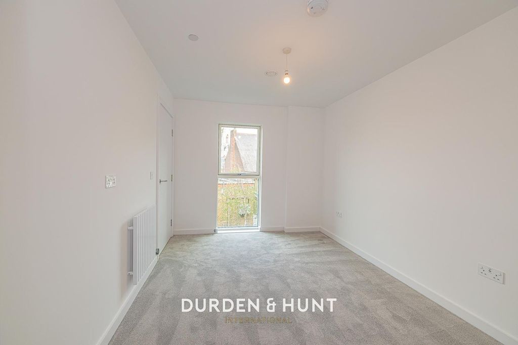 Additional image 14 of 2 bed flat for saleHigh Street, Epping CM16