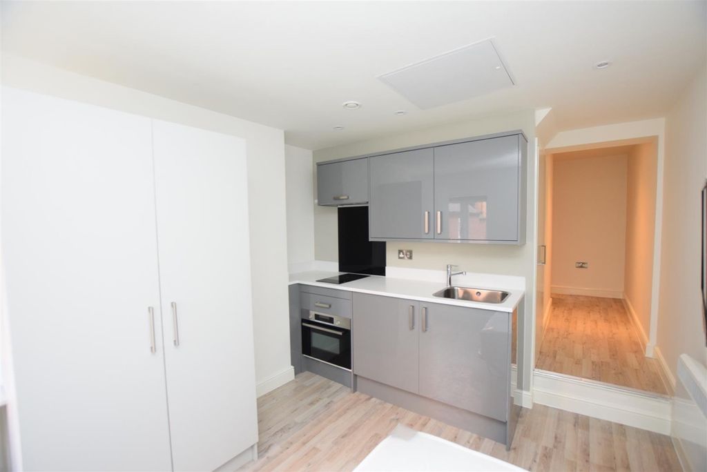 Property photo 1 of 7 2817310