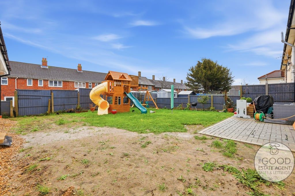 Property photo 3 of 21