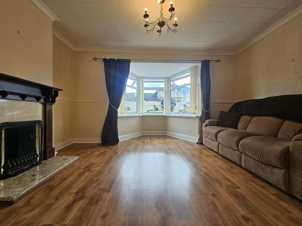 Property photo 2 of 24 Image