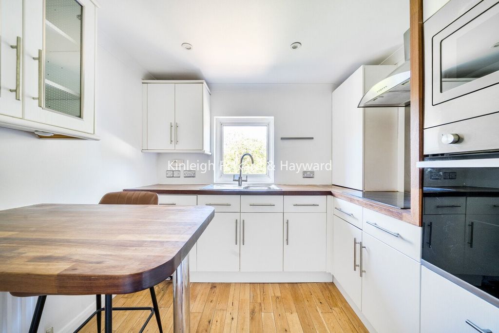 Property photo 3 of 7 Picture No. 05