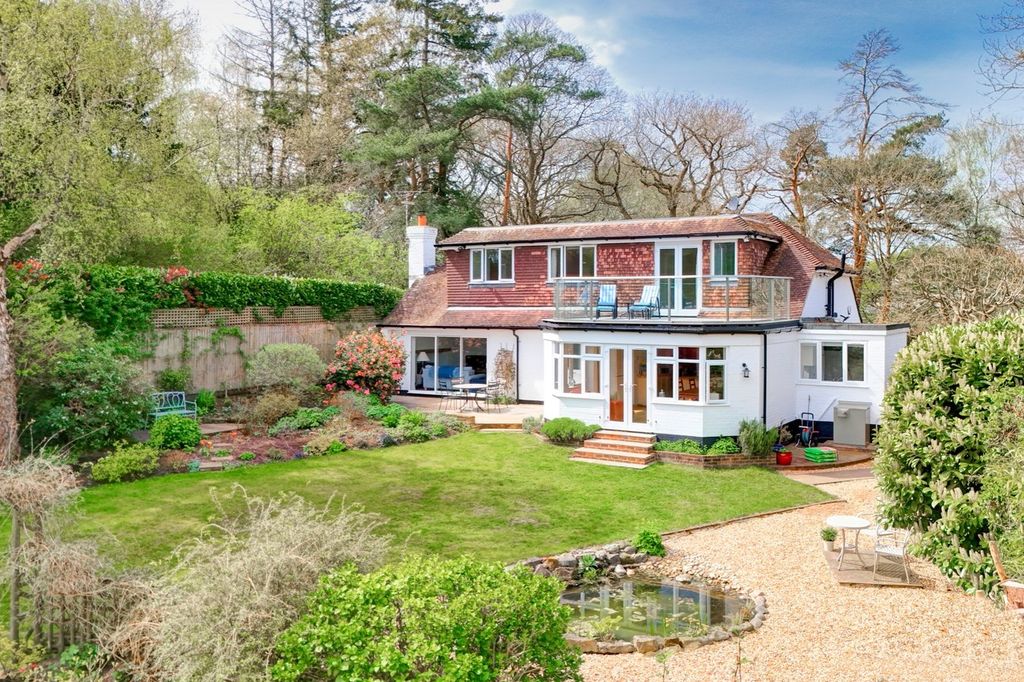 Property photo 1 of 44