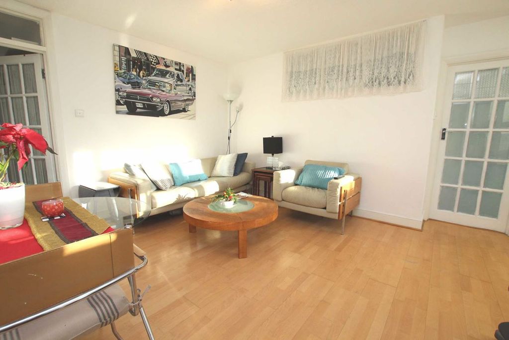 Property photo 2 of 4