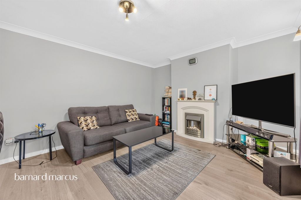 Property photo 1 of 27