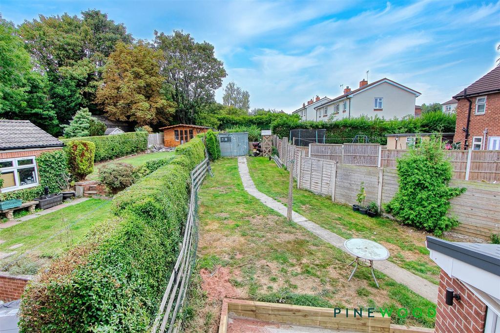 Property photo 2 of 22 Rear Garden