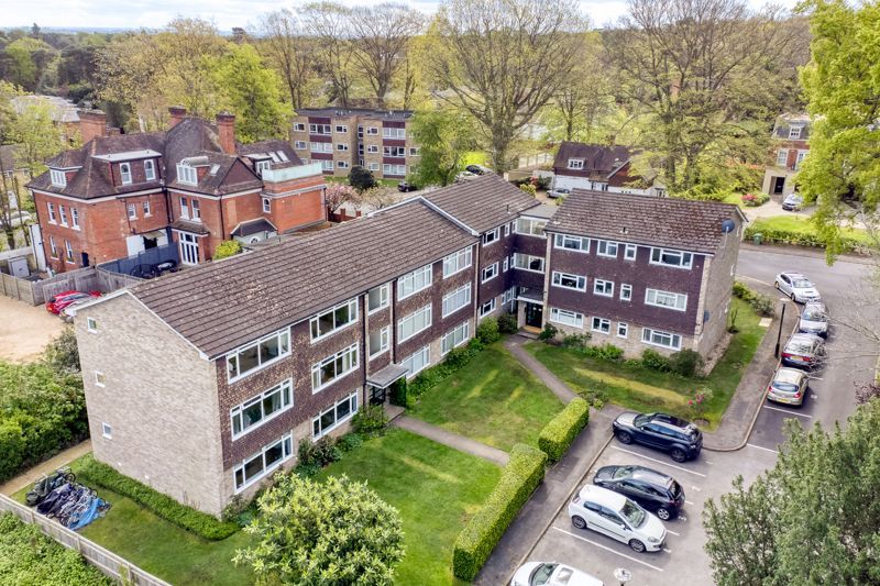 Property photo 1 of 12 Photo 9