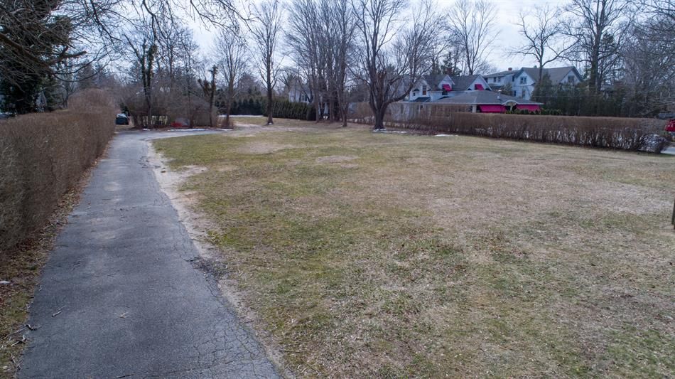 Property photo 2 of 2 <Alttext/>