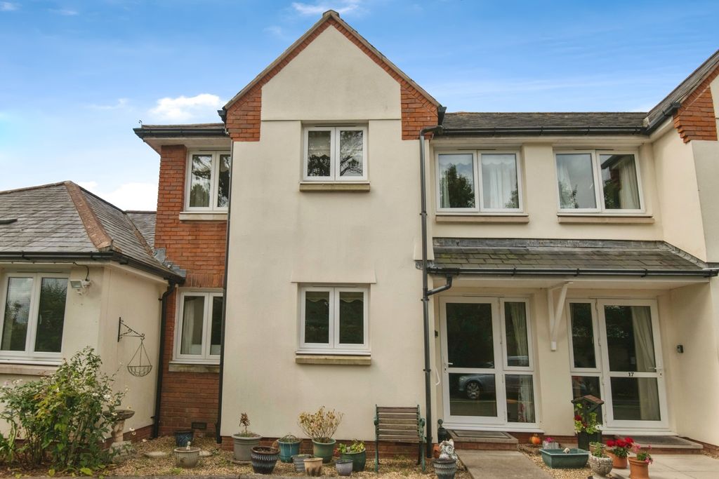 Property photo 1 of 15 Photo