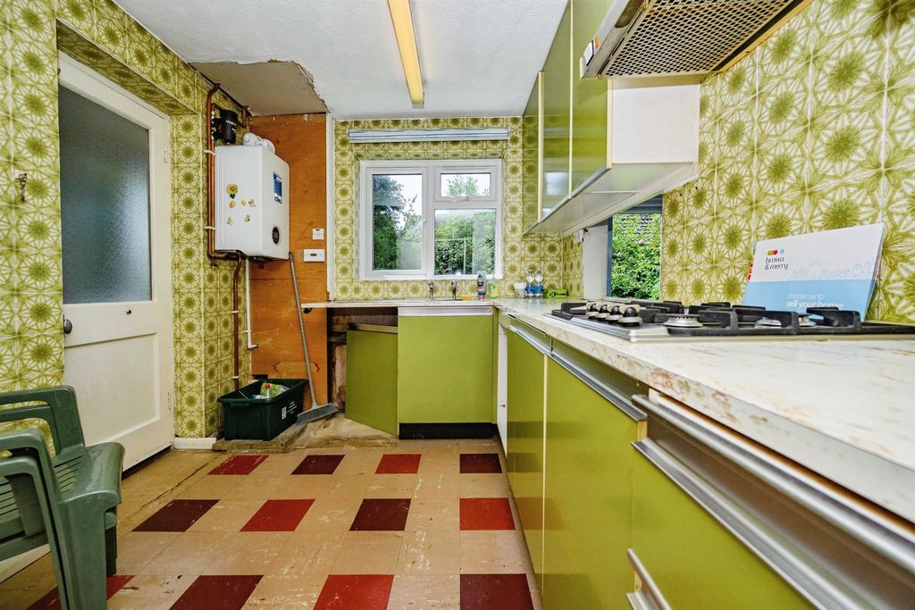 Property photo 3 of 14