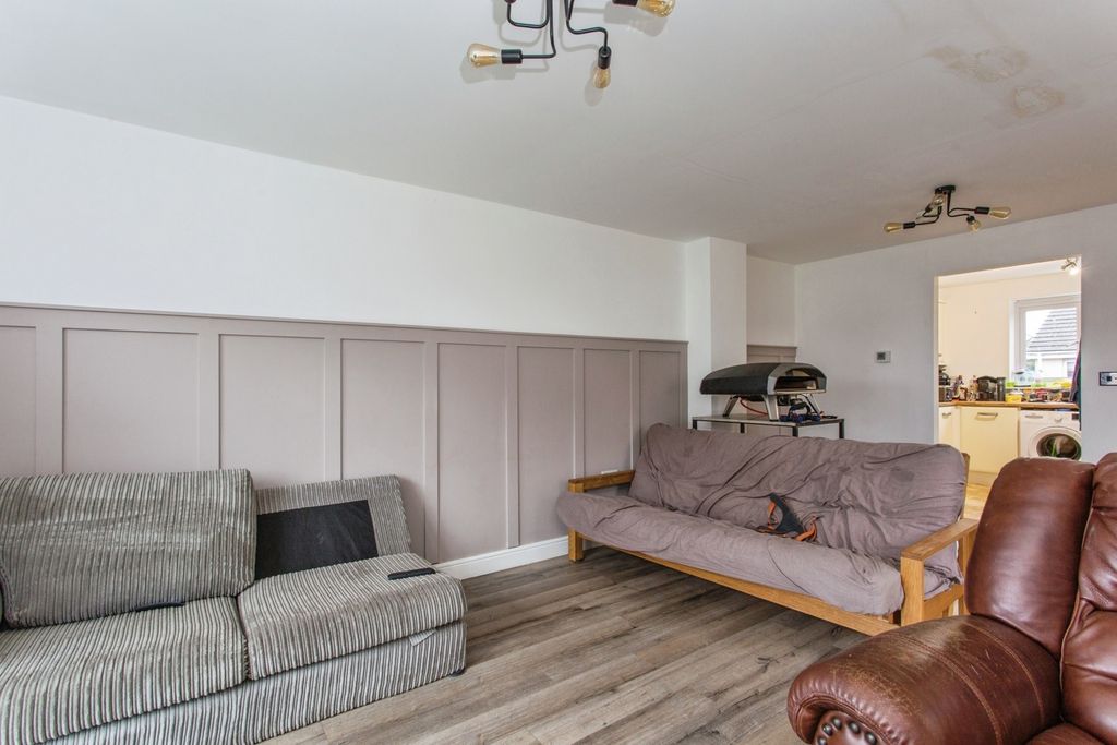 Property photo 3 of 14 Pbox-Img.Jpg