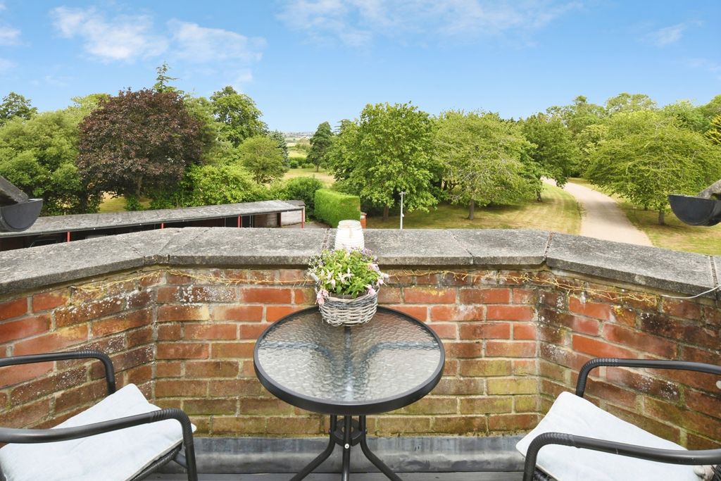 Property photo 2 of 11 Pbox-Img.Jpg