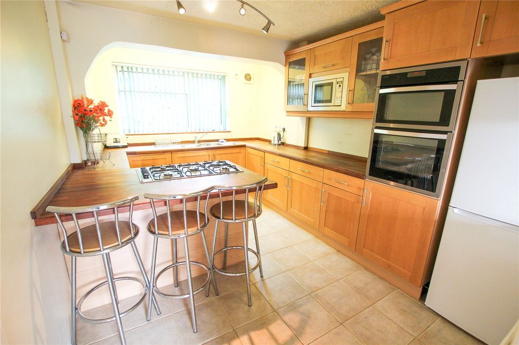 Property photo 2 of 14 Kitchen Breafast.