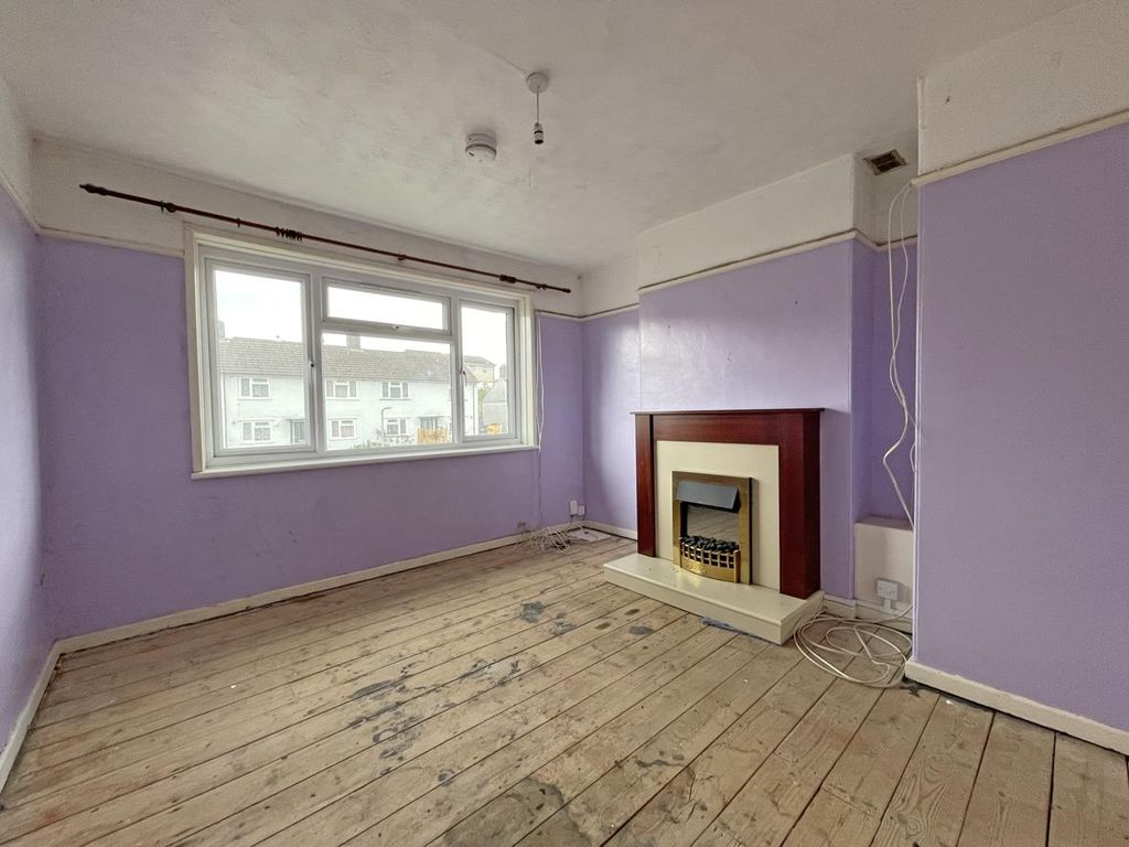 Property photo 3 of 8 Pike Road 159B - Living Room Front.Jpg