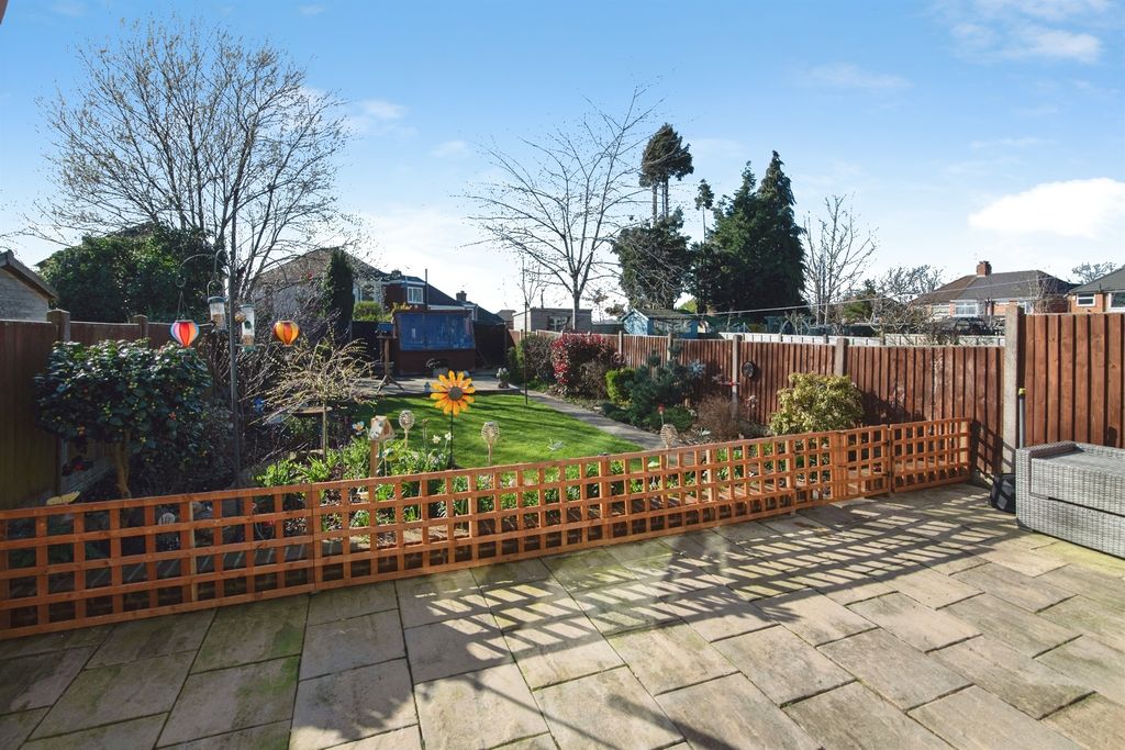 Property photo 2 of 16