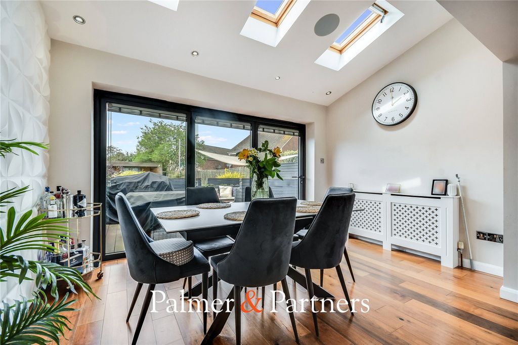 Property photo 1 of 21 Picture No. 18