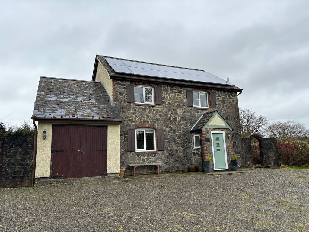 Property photo 1 of 36